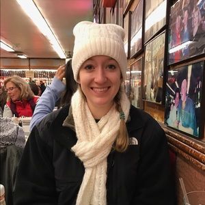 Meet your Posher, Juli